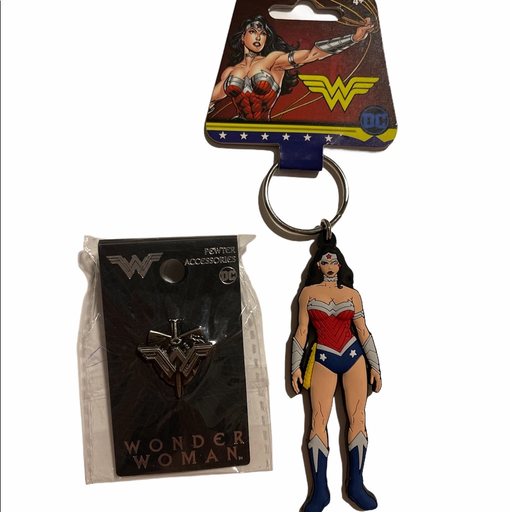 Wonder Woman Bundle Pin and Keychain